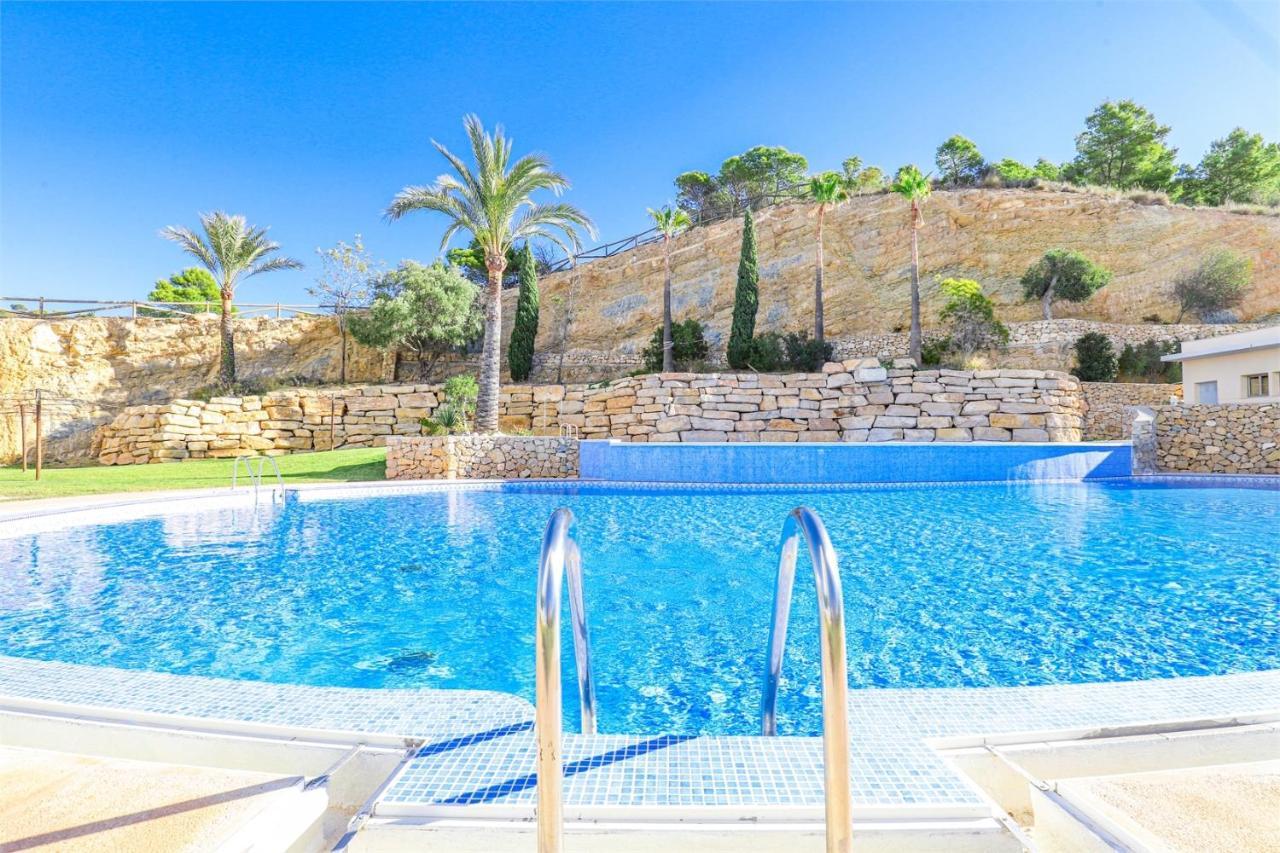 Skyline 5 Apartment With Private Balcony And Nice Views Μπένιντορμ Εξωτερικό φωτογραφία