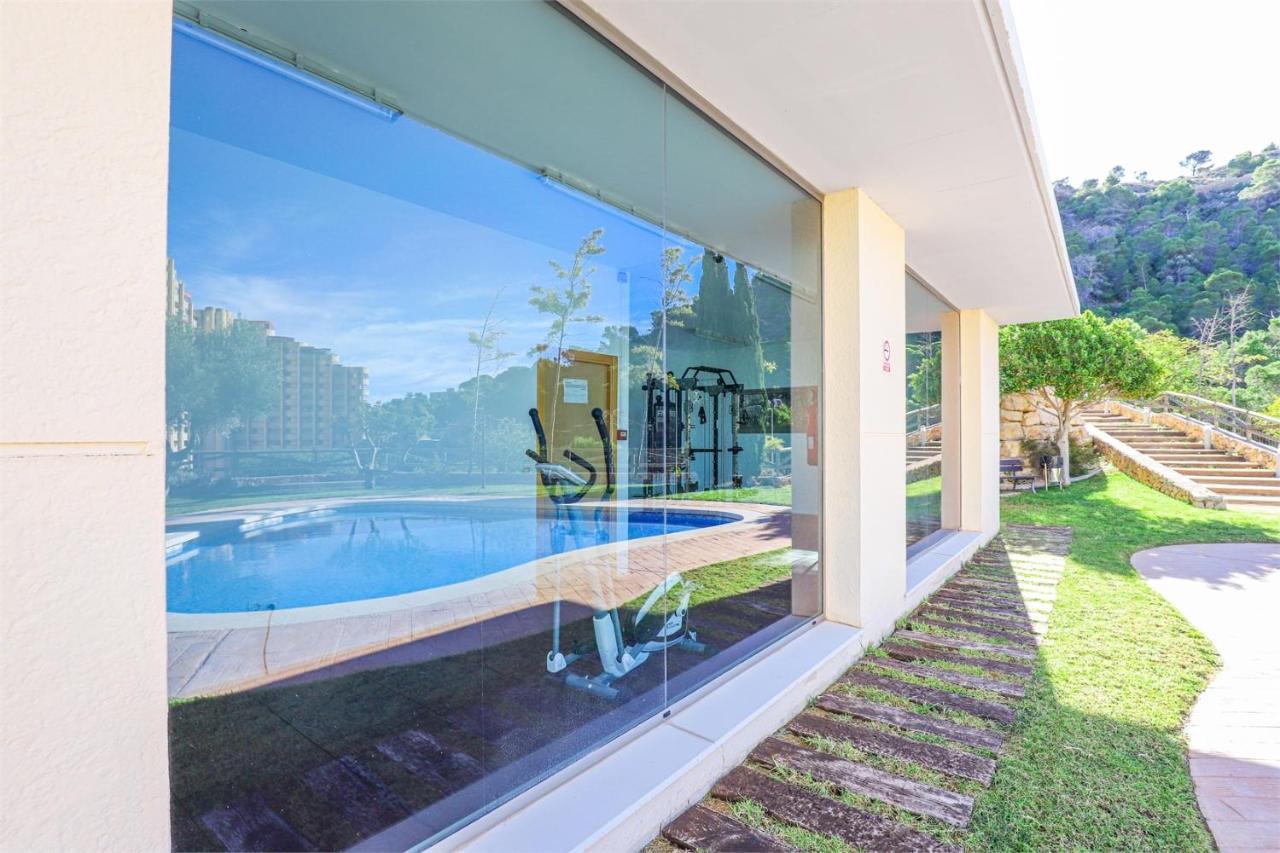 Skyline 5 Apartment With Private Balcony And Nice Views Μπένιντορμ Εξωτερικό φωτογραφία